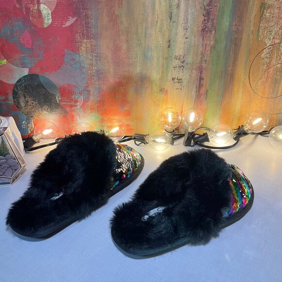Comfy Slippers, Cute, Faux Fur, Rainbow - Picture 5 of 9